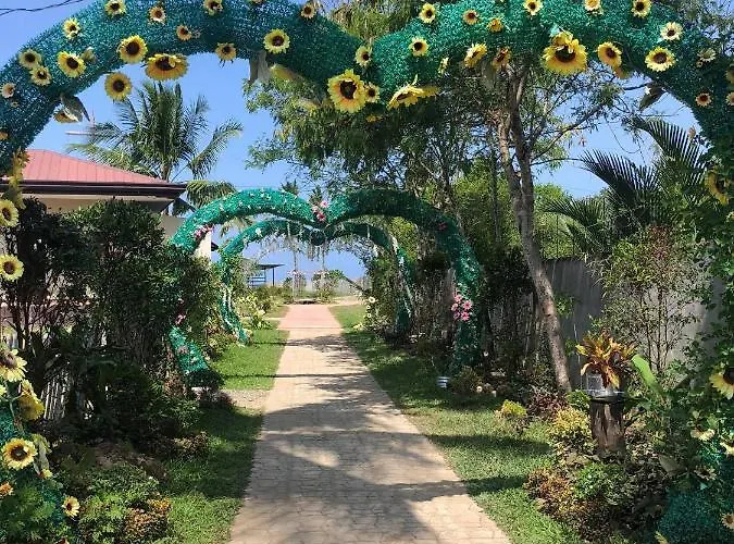 Acapulco Hotel *